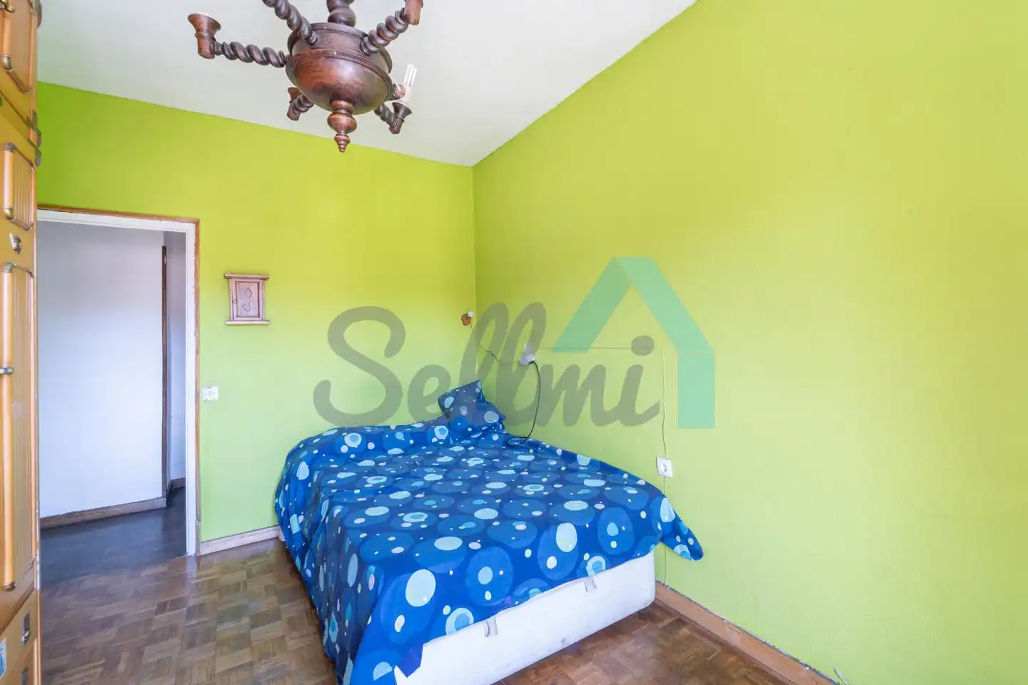 Habitación de Piso en venta en Oviedo  con Calefacción, Parquet y Terraza