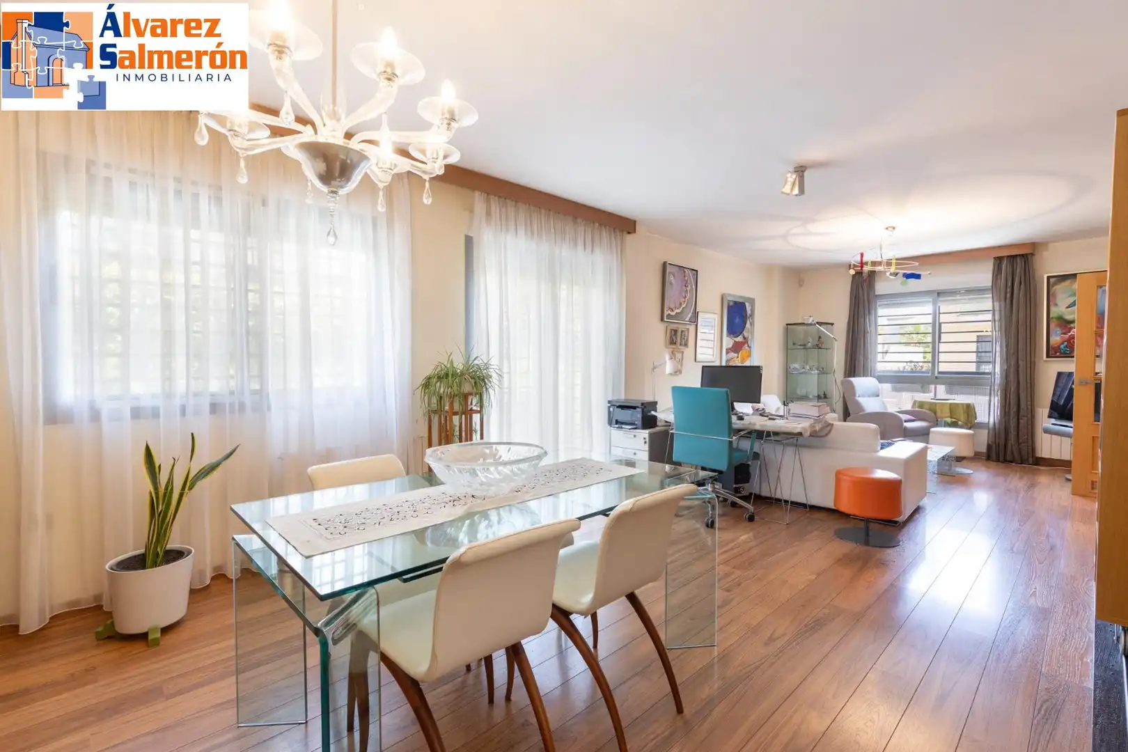 Comedor de Casa adosada en venta en Granada con Aire acondicionado, Calefacción y Balcón