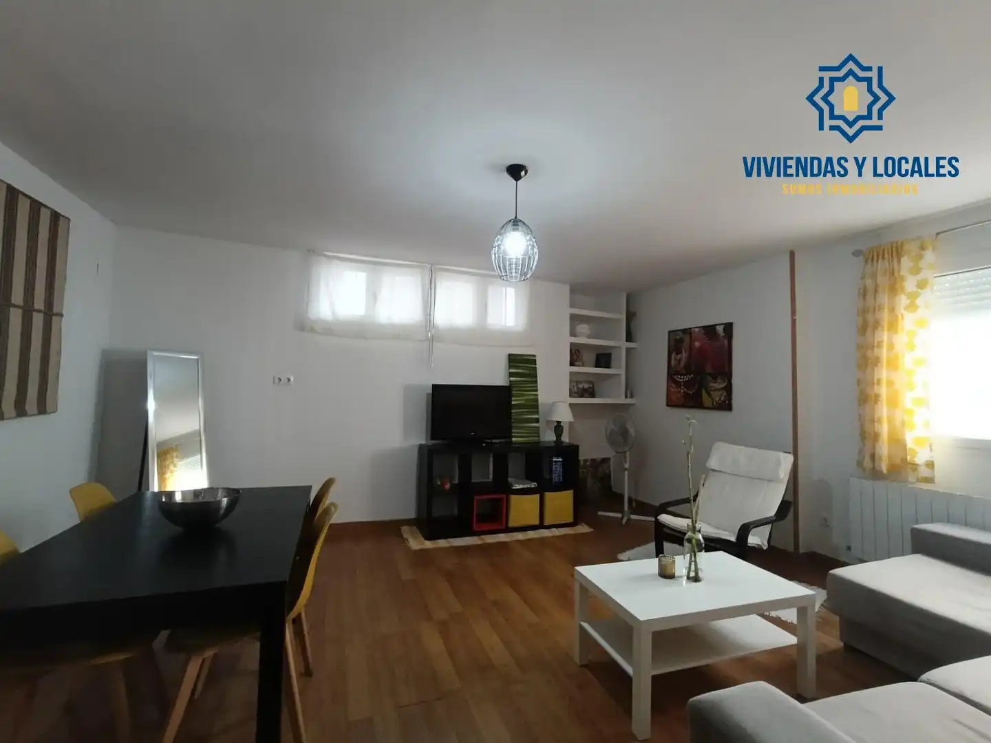 Living room of Flat for rent in Granada  with Heating, Terrace and Furnished