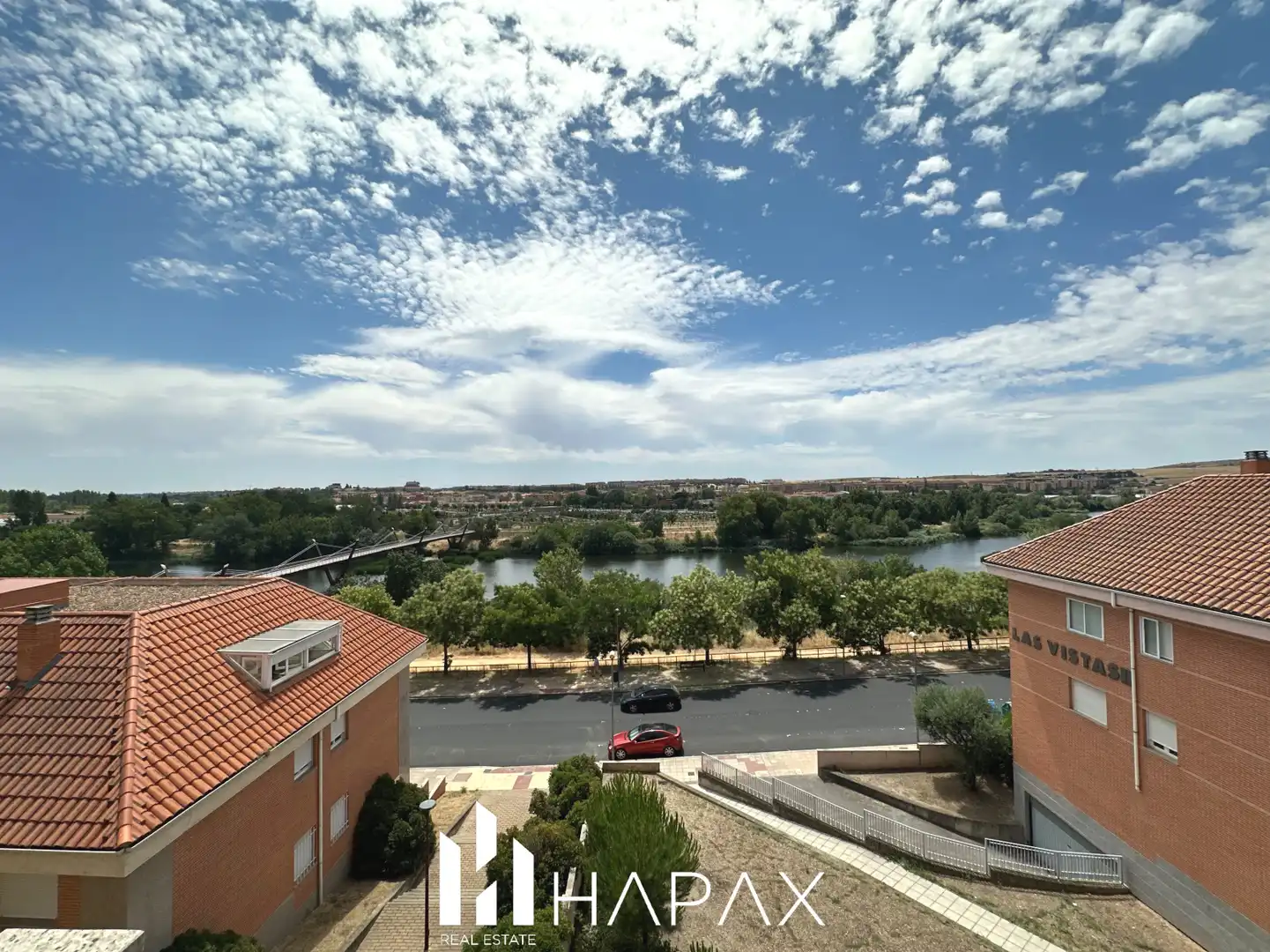 Außenansicht von Wohnung zum Verkauf in Salamanca mit Heizung, Privatgarten und Möbliert