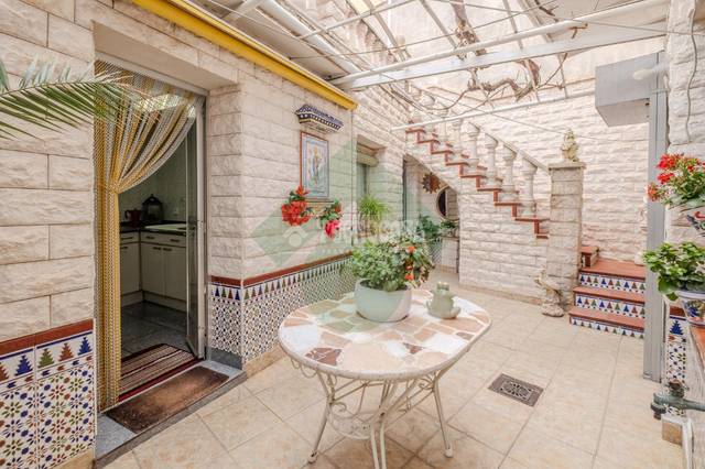 Casa-chalet en Venta en Villaverde Alto