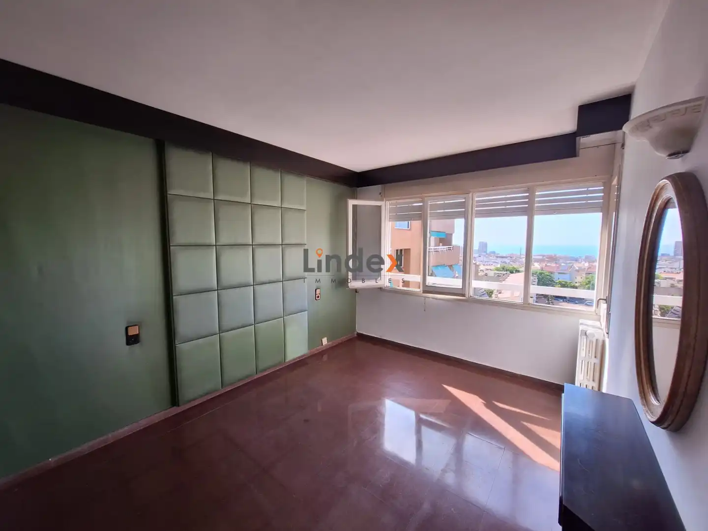 Habitación de Piso en venta en Mataró con Calefacción, Horno y Balcón