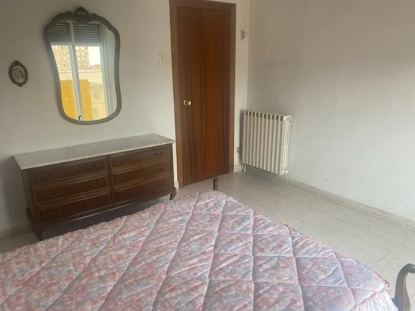 Habitación de Piso en venta en Huesca con Calefacción, Terraza y Trastero