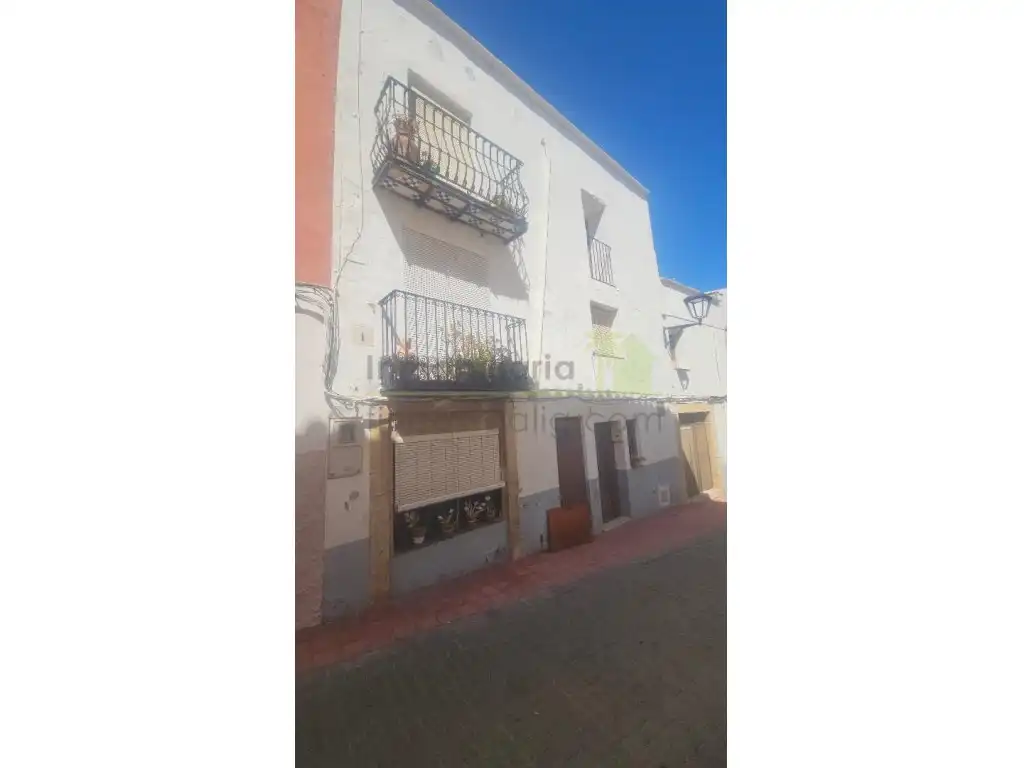 Vista exterior de Casa o xalet en venda en Càlig amb Terrassa i Balcó