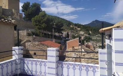 Vista exterior de Casa o xalet en venda en Moratalla amb Terrassa