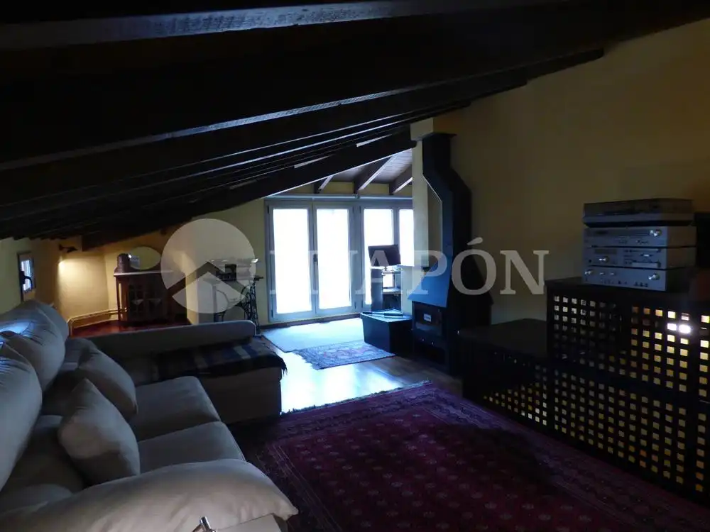 Sala d'estar de Casa o xalet en venda en Teià amb Calefacció, Jardí privat i Terrassa