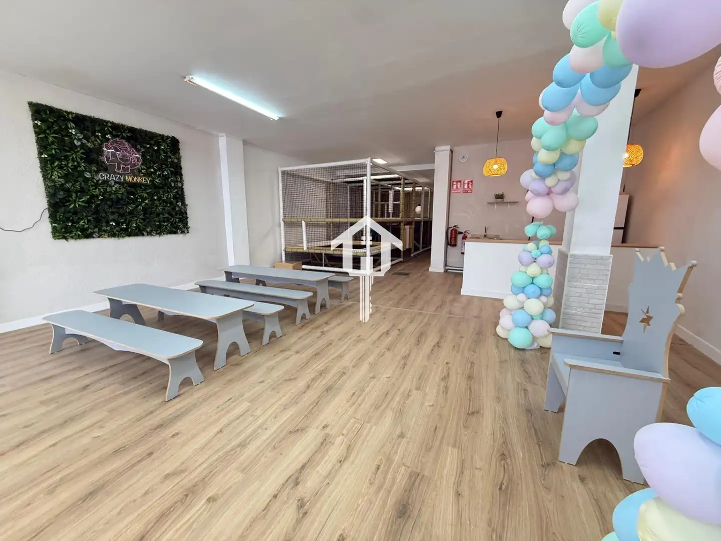 Local en venta en Alicante / Alacant con Aire acondicionado