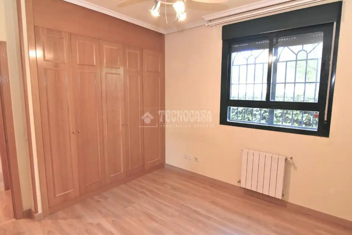 Habitación de Piso en venta en Boadilla del Monte con Jardín privado