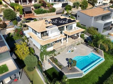 Casa con balcón en venta en Muntanyeta