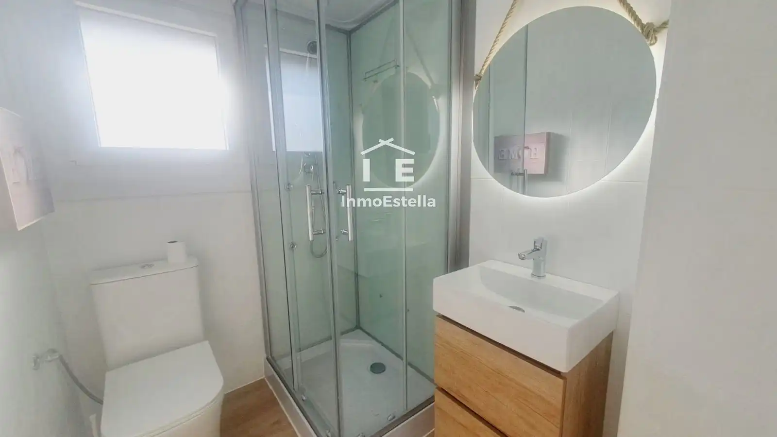 Bany de Pis en venda en Estella / Lizarra amb Calefacció i Terrassa