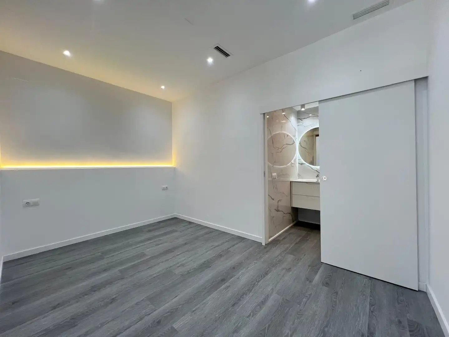 Piso en venta en Sant Boi de Llobregat con Calefacción y Parquet