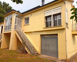 Vista exterior de Casa o xalet en venda en A Teixeira  amb Balcó