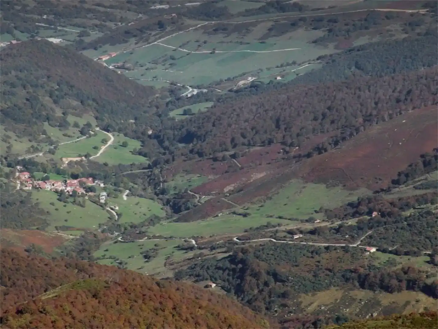 Vista exterior de Finca rústica en venda en Polaciones