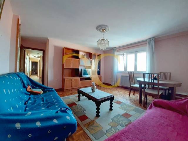 Piso en Venta en Calle Gregorio Marañon en Vallobín