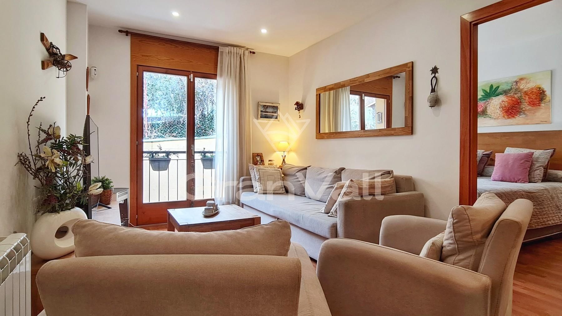 Living room of Apartment for sale in Puigcerdà  with Heating, Storage room and Furnished