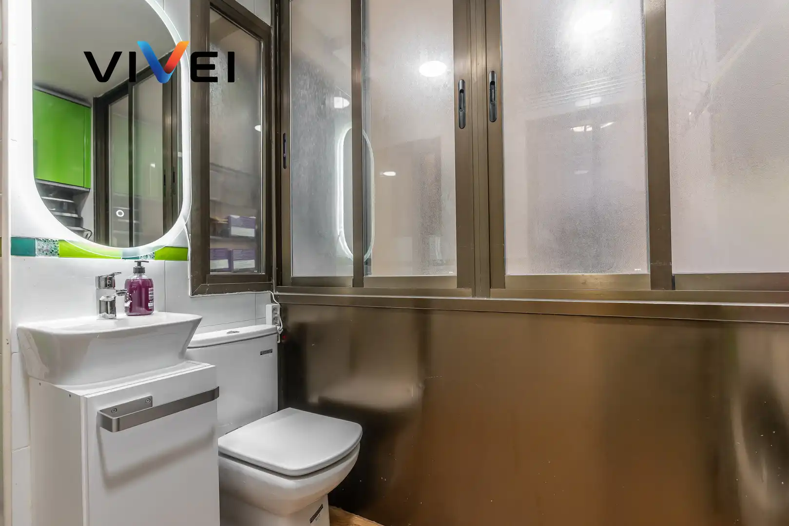 Bathroom of Flat for sale in Madrid  with Heating