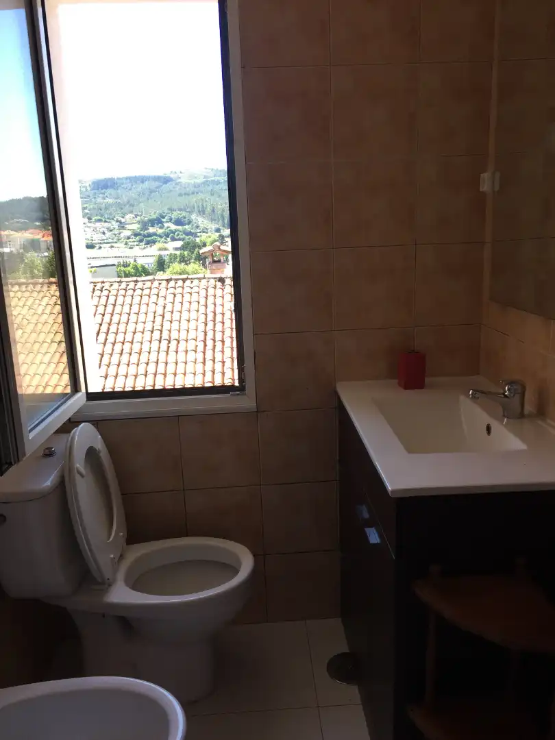 Bathroom of Flat for rent in Santiago de Compostela   with Furnished