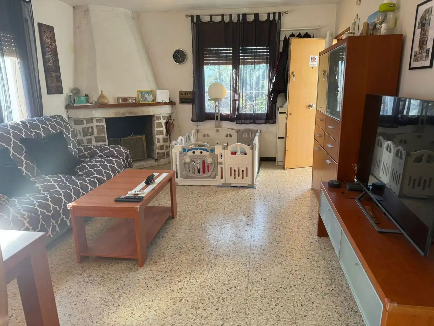 Sala de estar de Casa o chalet en venta en Riells i Viabrea con Calefacción, Jardín privado y Terraza