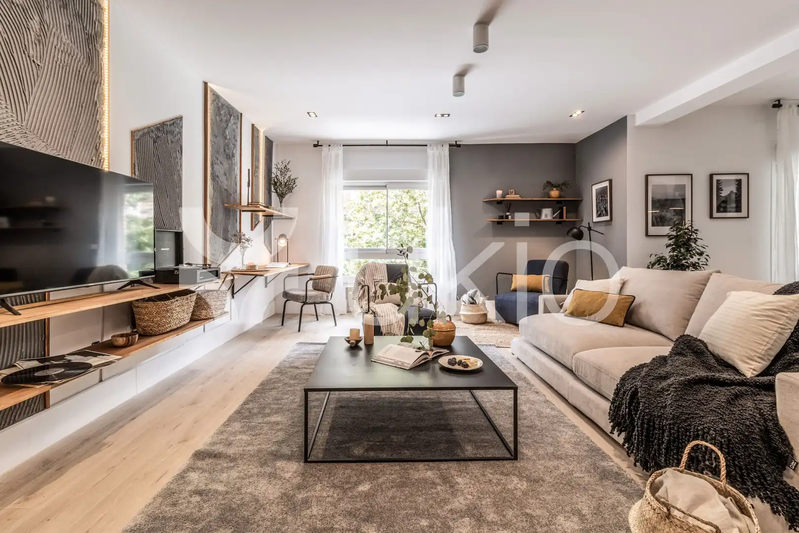 Sala de estar de Apartamento de alquiler en Madrid con Aire acondicionado, Calefacción y Amueblado