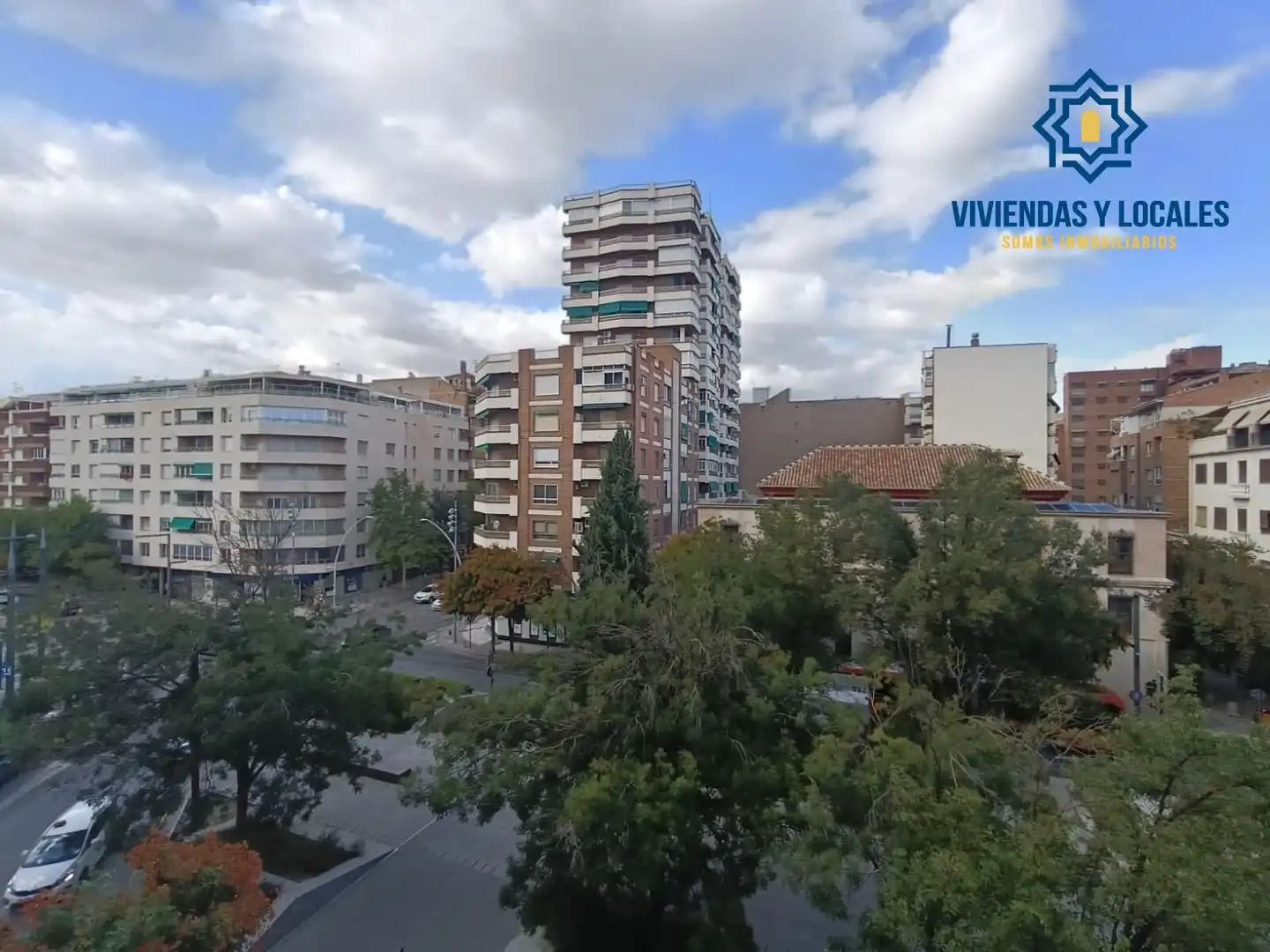 Vista exterior de Piso de alquiler en Granada con Aire acondicionado, Calefacción y Terraza
