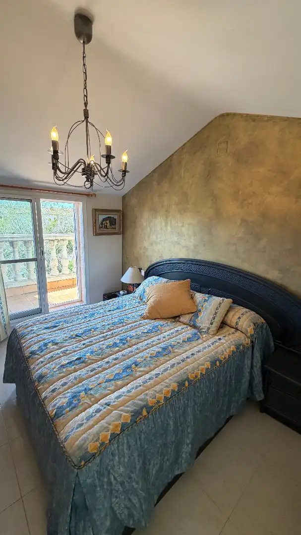 Habitación de Casa adosada en venta en El Vendrell con Calefacción, Jardín privado y Terraza