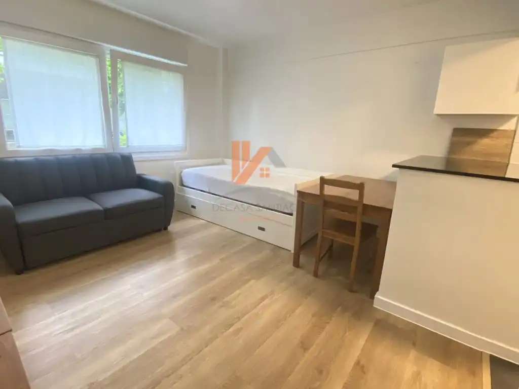 Estudio de alquiler en Rua Pelamios, Campus Norte - San Caetano