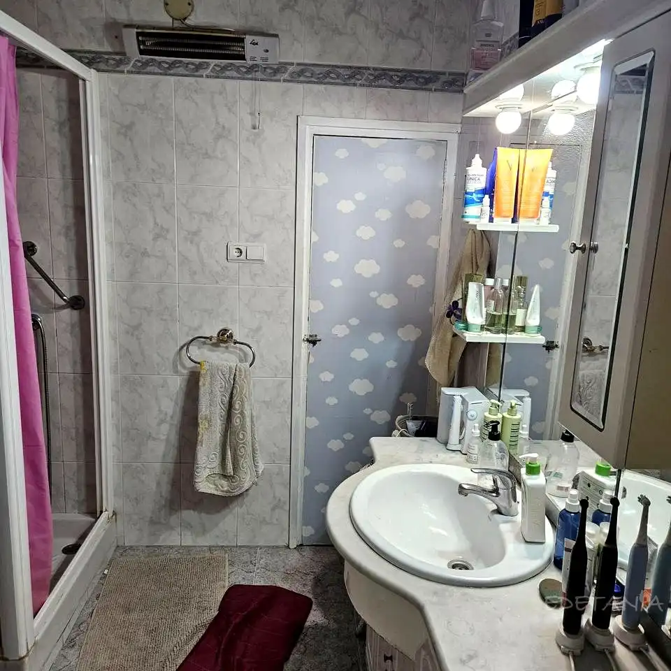 Baño de Piso en venta en Valencia con Aire acondicionado y Balcón