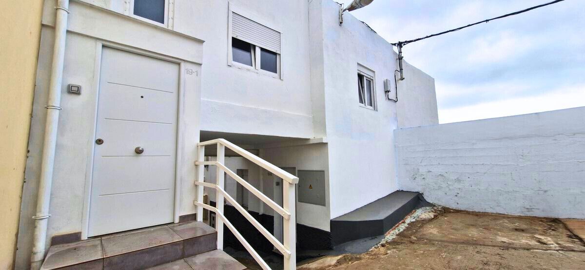 Exterior view of Flat for sale in Las Palmas de Gran Canaria  with Oven