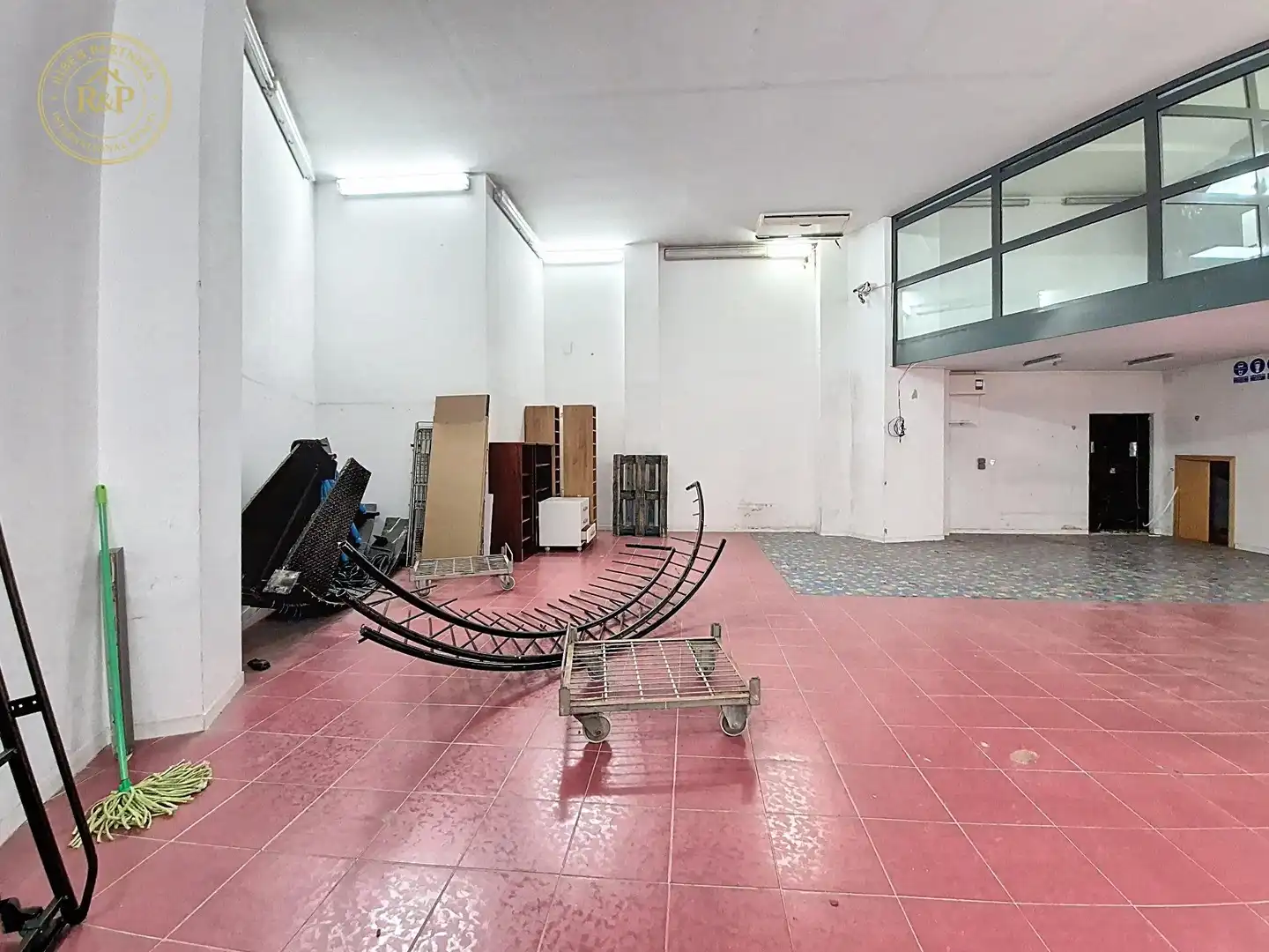 Industrial building for sale in Carrer JUAN DE GARAY 114, imagen 4