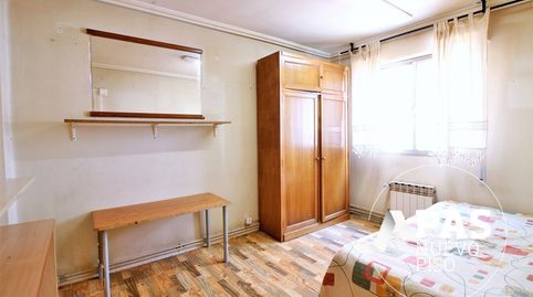 Foto 3 de Piso en venta en Calle Ruiz Zorrilla, Castilla - Hermida, Santander