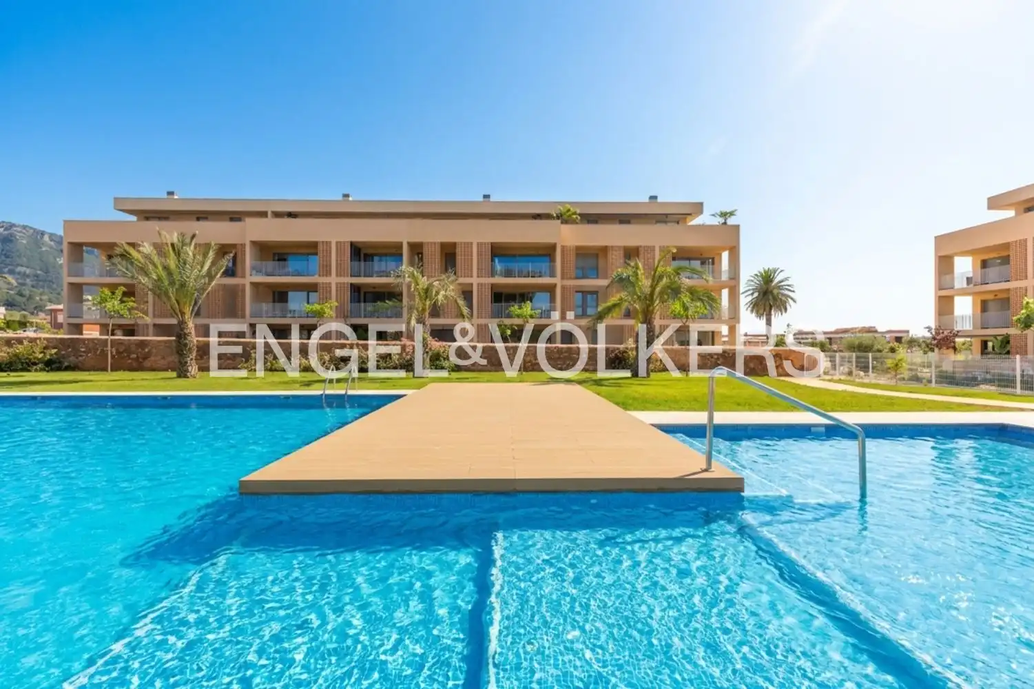Schwimmbecken von Wohnung zur Miete in Dénia mit Klimaanlage, Heizung und Privatgarten