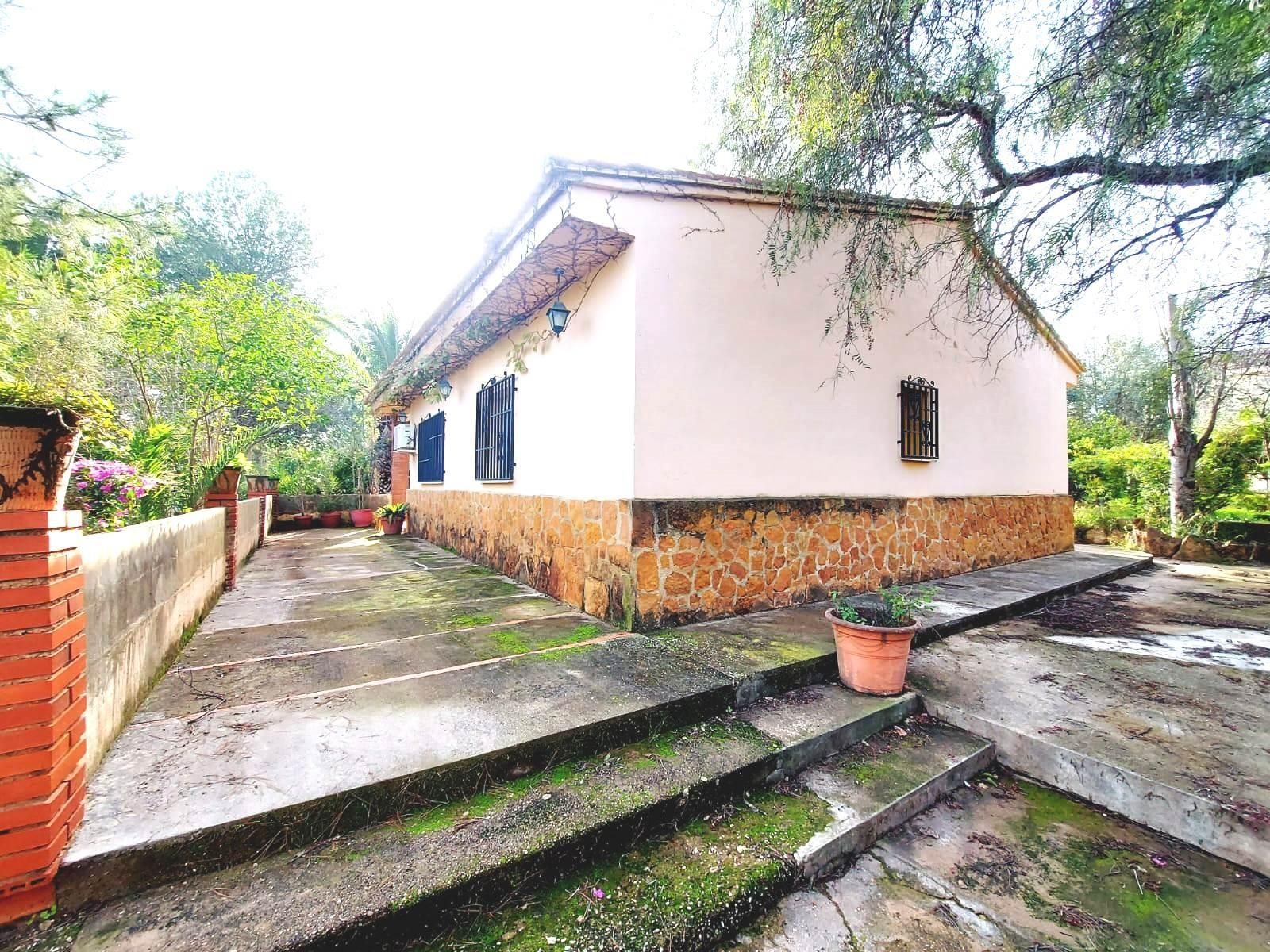 House or chalet for sale in Urbanizaciones