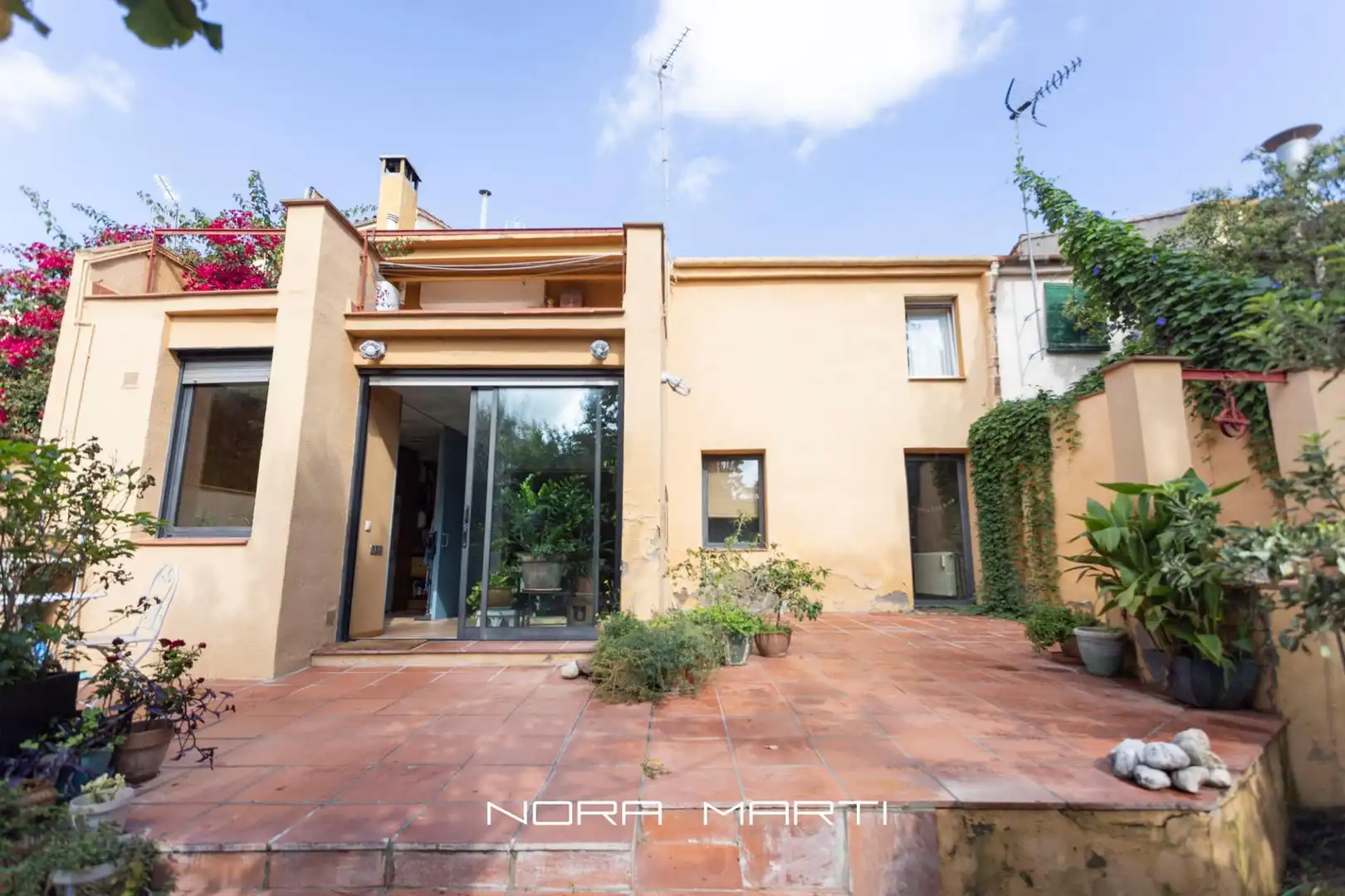 Terraced house for sale in Centre