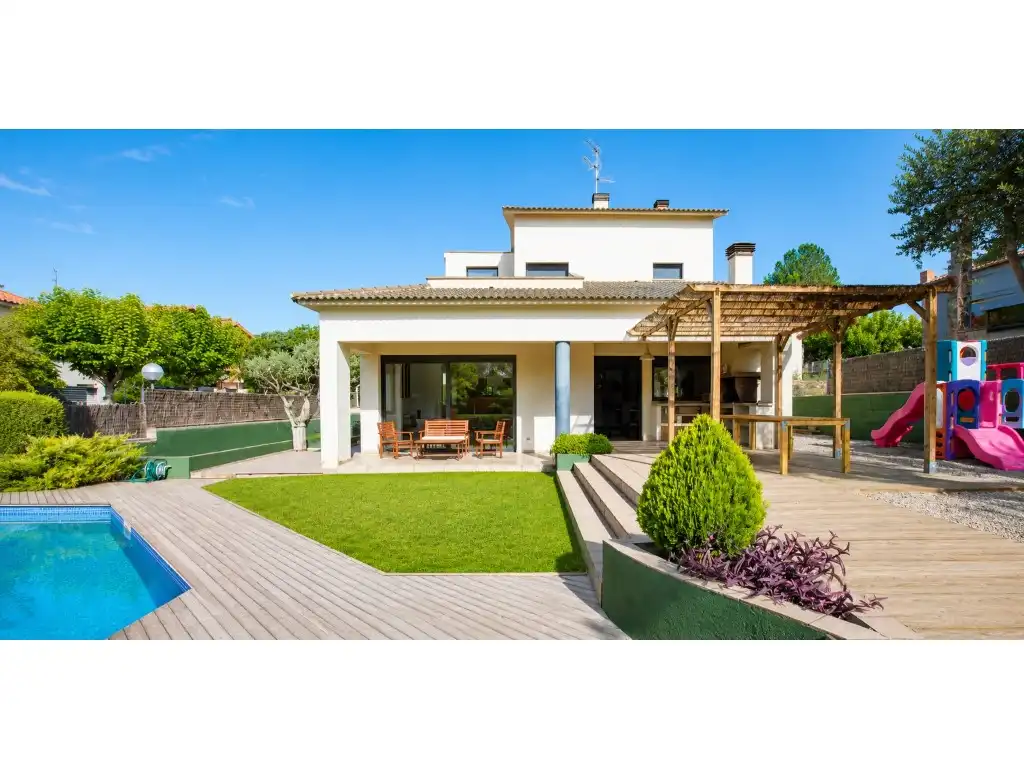 Exterior view of Houses for sale in Olèrdola  with Air Conditioner