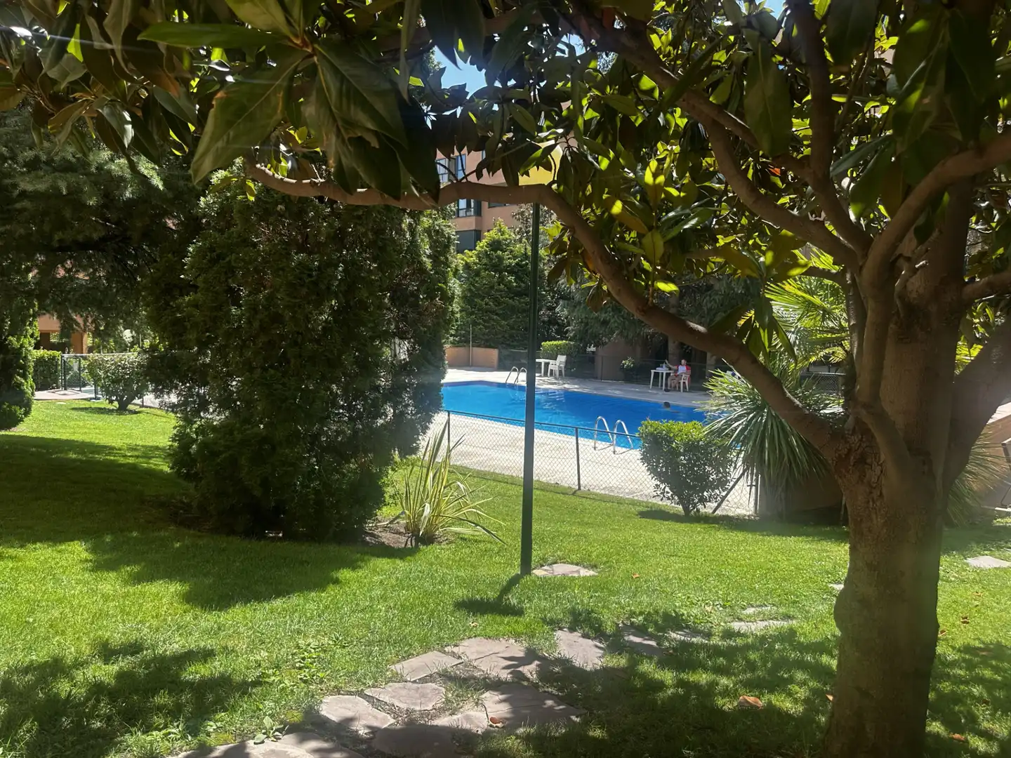 Piscina de Pis en venda en Madrid amb Aire condicionat, Calefacció i Parquet