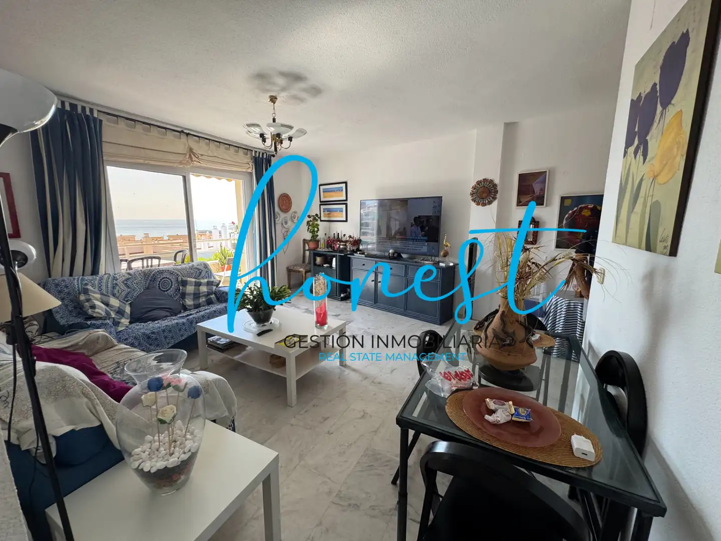 Sala de estar de Ático en venta en Torremolinos con Aire acondicionado, Terraza y Amueblado