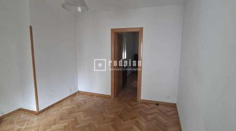 Photo 2 of Flat to rent in Vicente Caballero, Estrella, Madrid