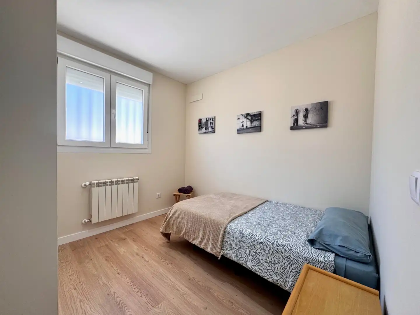 Habitación de Apartamento en venta en Cáceres con Aire acondicionado, Calefacción y Amueblado