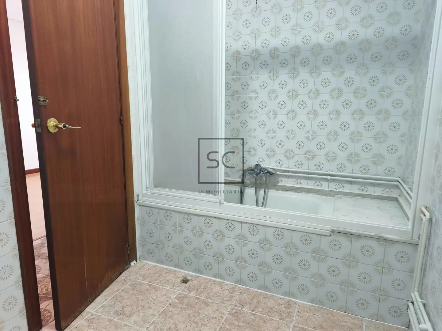 Baño de Piso en venta en Fene con Calefacción y Trastero