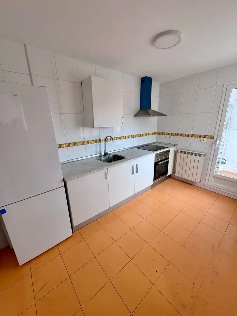 Cocina de Estudio en venta en Valdepeñas con Calefacción y Balcón
