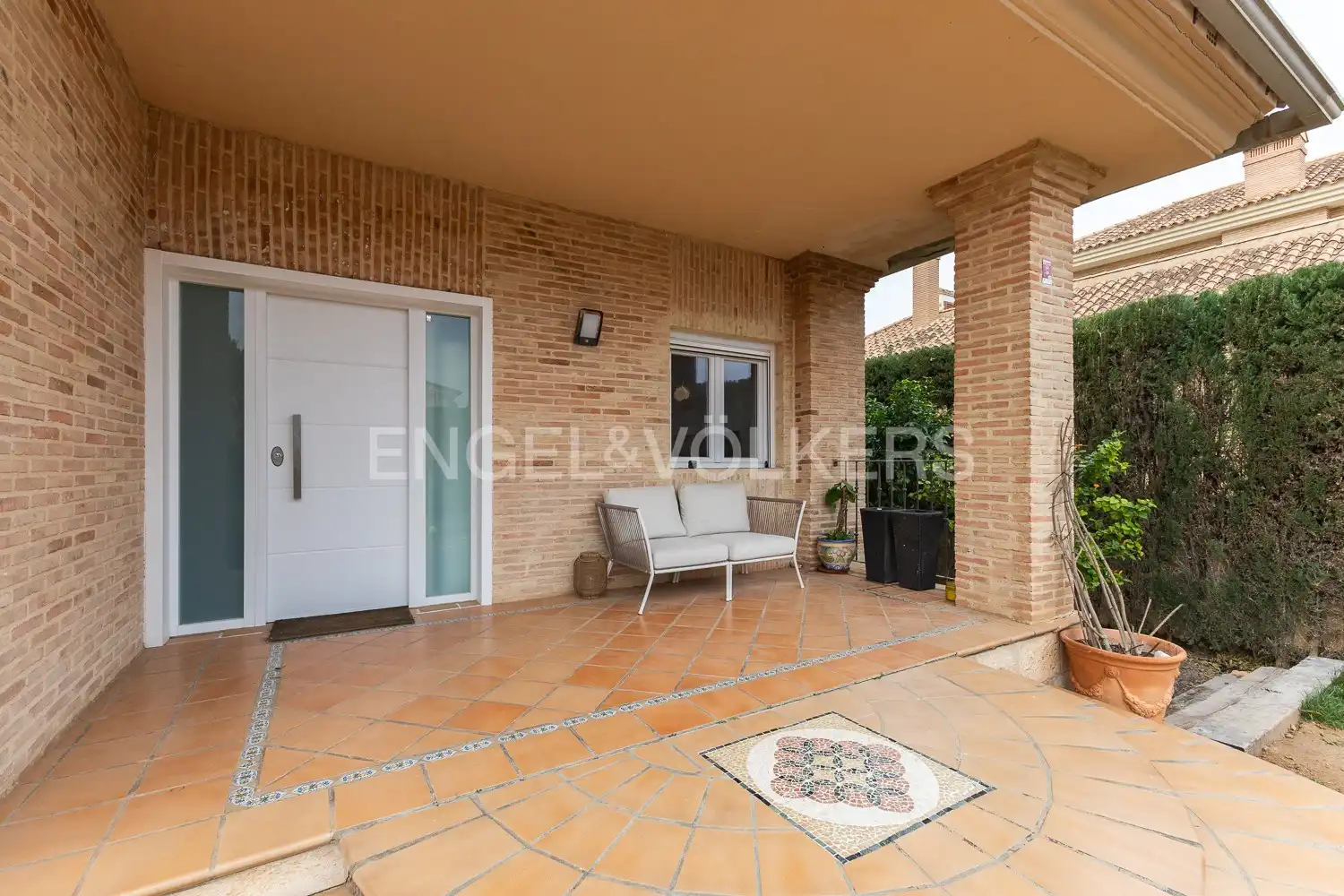Houses for sale in L'Eliana  with Air Conditioner, Heating and Private garden