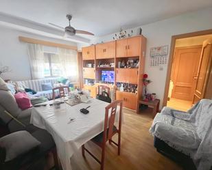 Living room of Flat for sale in  Madrid Capital