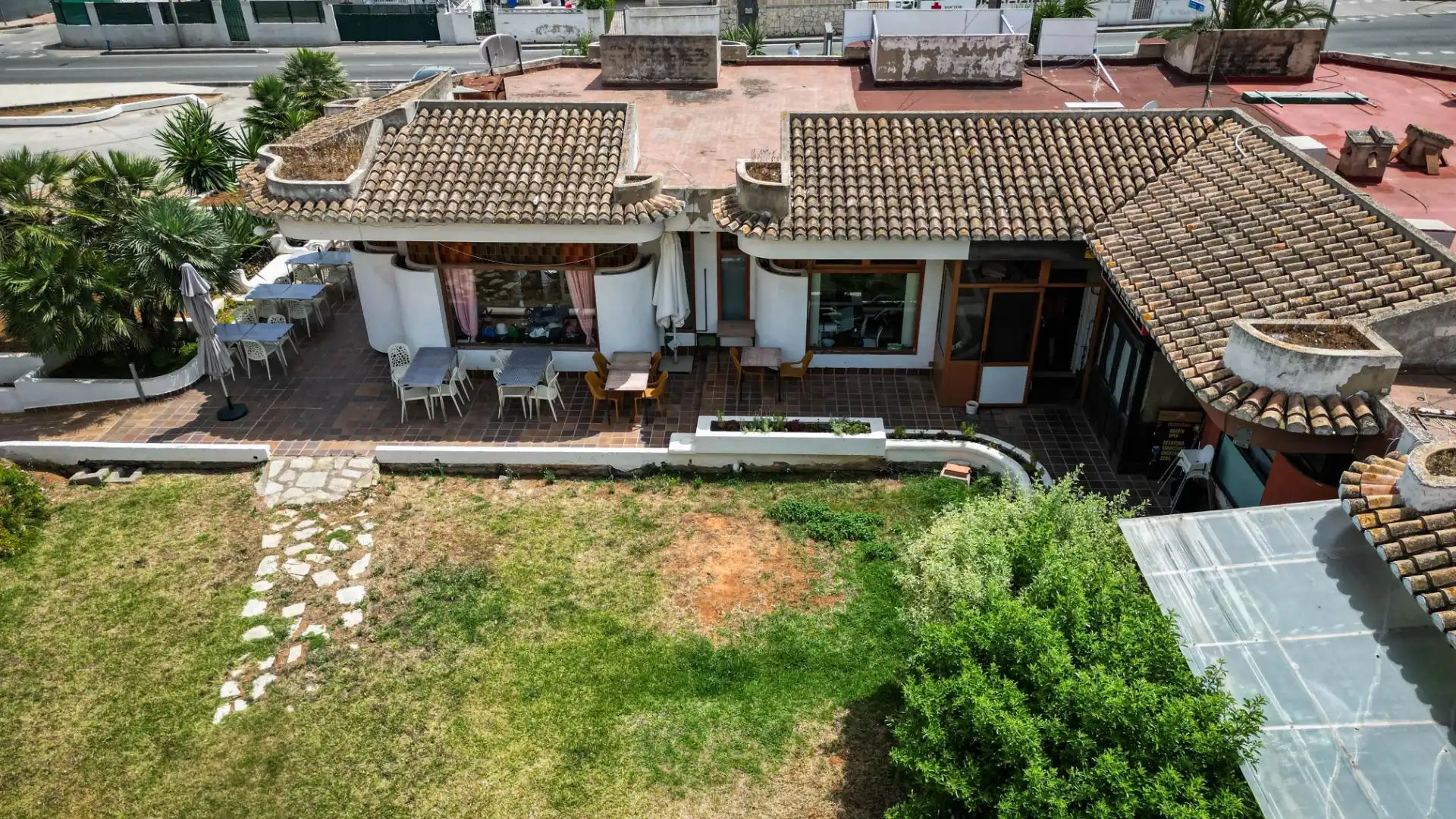 Jardí de Local en venda en Dénia
