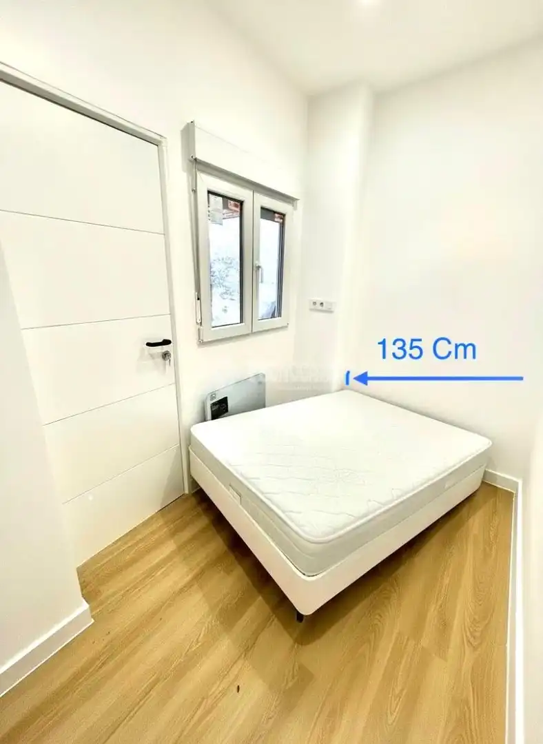 Schlafzimmer von Wohnung zum Verkauf in Madrid