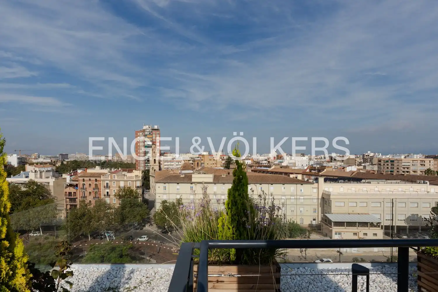 Vista exterior de Ático en venta en Valencia con Aire acondicionado, Calefacción y Terraza