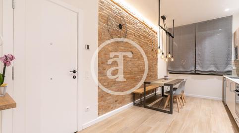 Photo 2 of Flat to rent in Carrer de Lorenzale, El Camp de l'Arpa del Clot, Barcelona