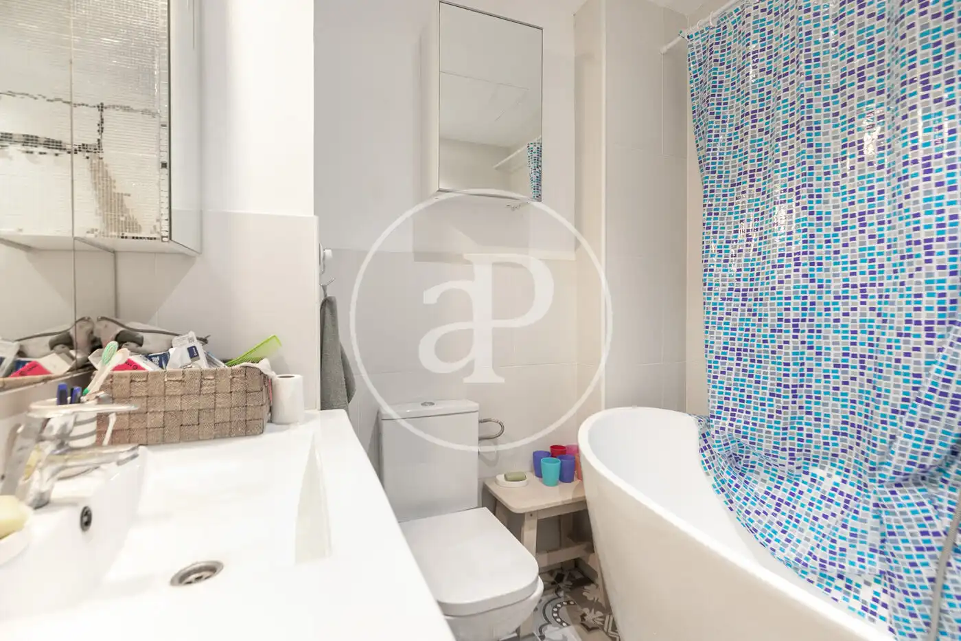 Baño de Piso en venta en Barcelona con Aire acondicionado, Calefacción y Balcón