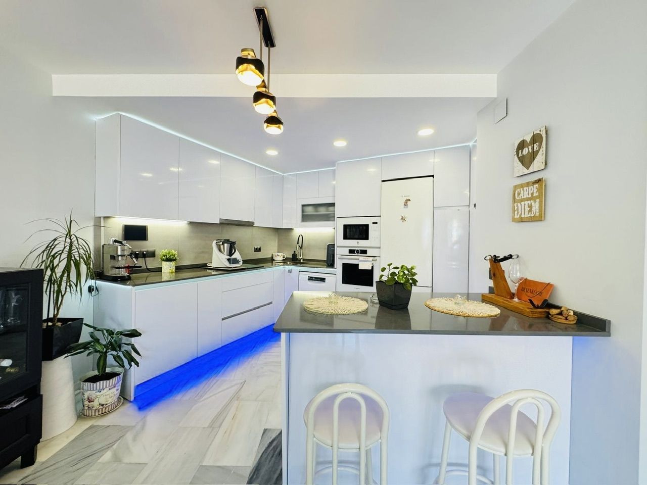 Kitchen of Flat for sale in Torrox  with Air Conditioner and Community pool