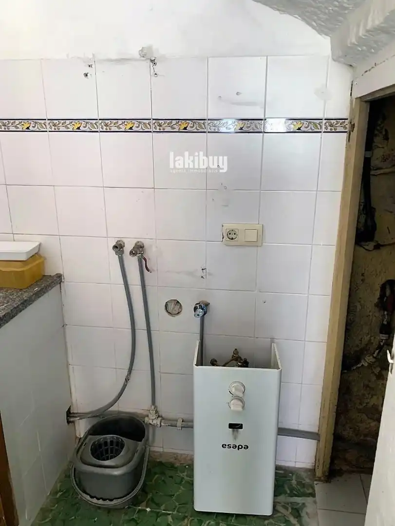 Baño de Piso en venta en Barbens con Amueblado