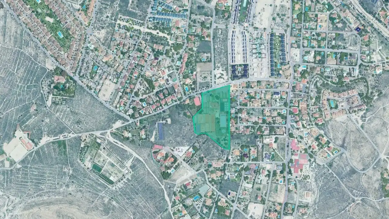 Rural land for sale in Ptda de la Almajada, Complejo deportivo club de campo de Alicante